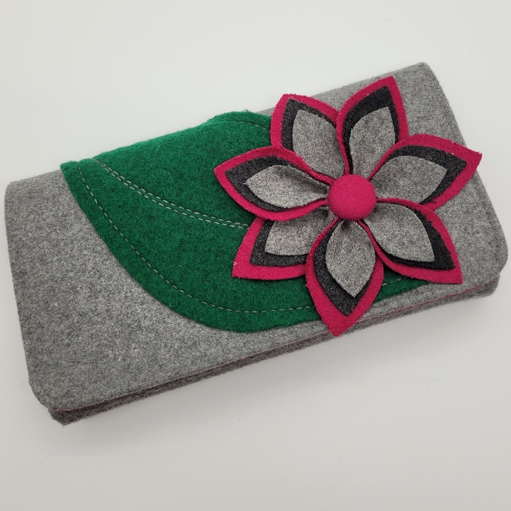 SHIRALEAH | wool felt flower clutch purse